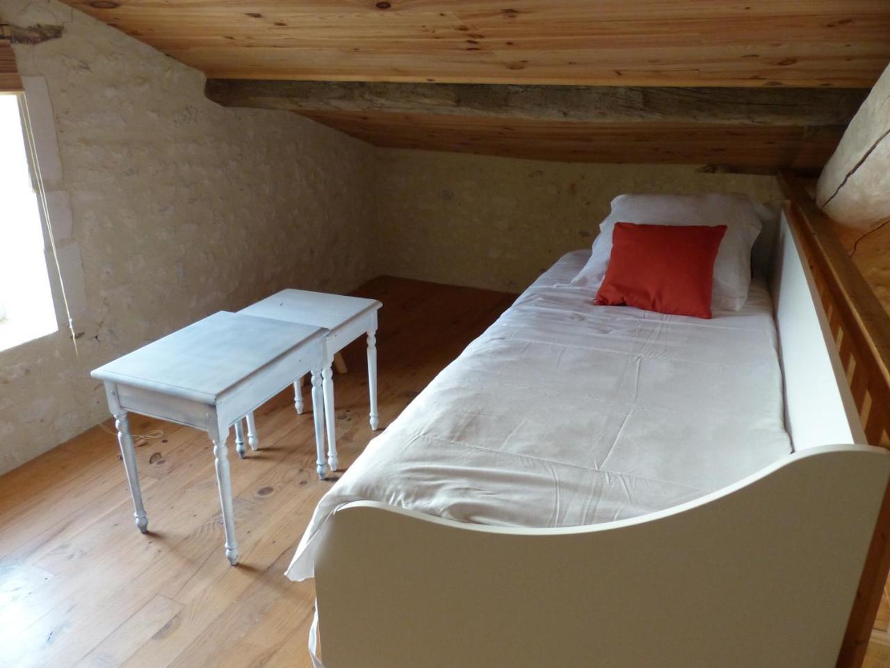 Tetes A L'Air Bed & Breakfast Montils Luaran gambar