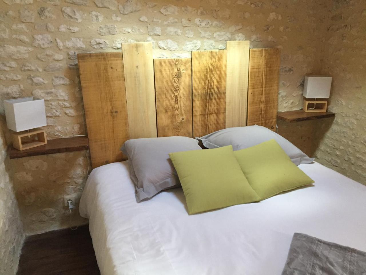 Tetes A L'Air Bed & Breakfast Montils Luaran gambar