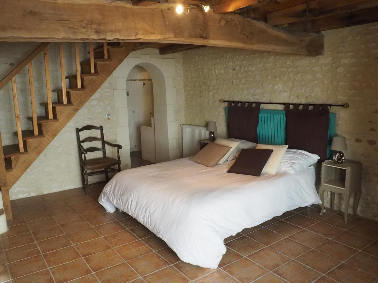 Tetes A L'Air Bed & Breakfast Montils Luaran gambar