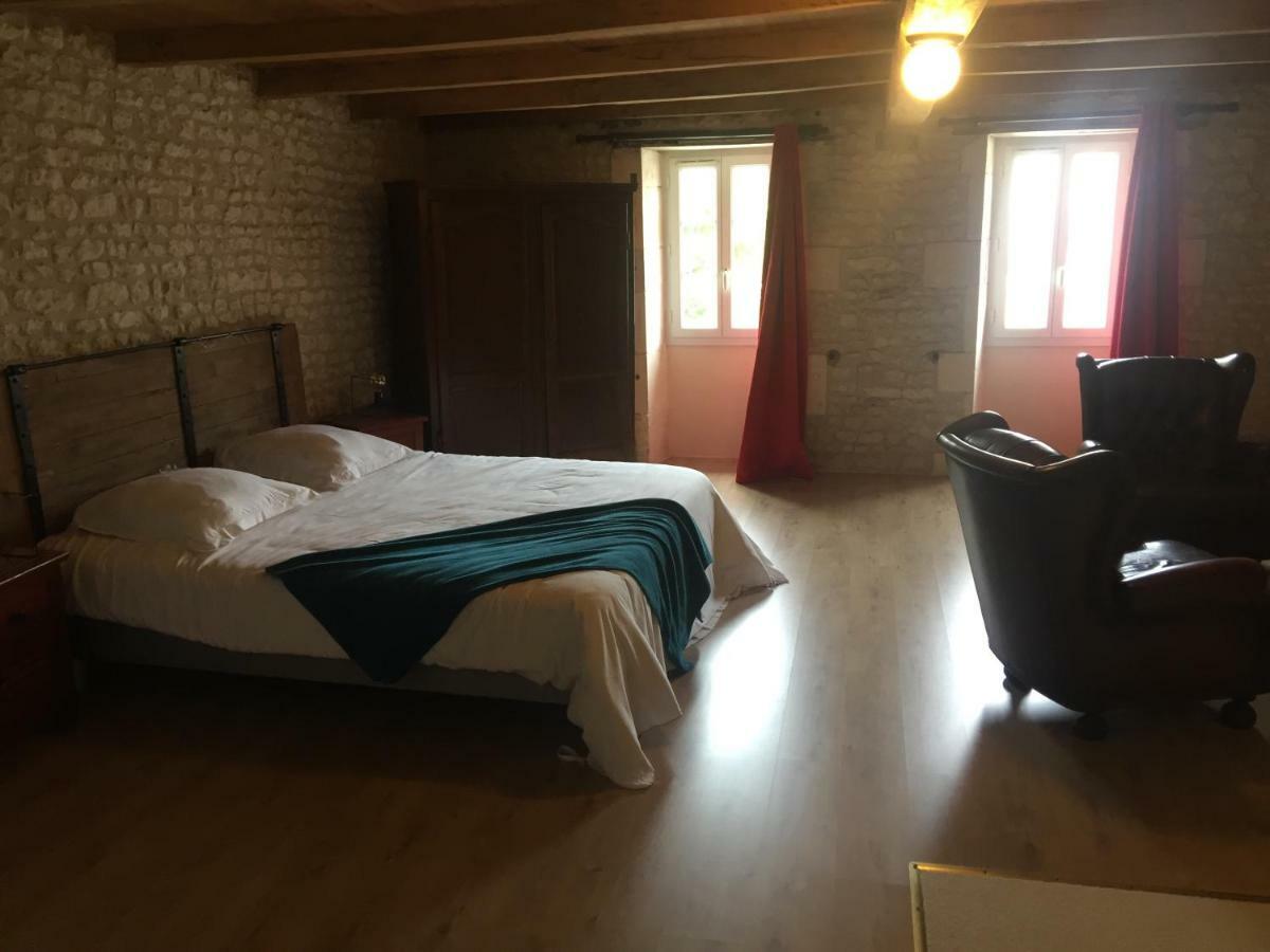 Tetes A L'Air Bed & Breakfast Montils Luaran gambar